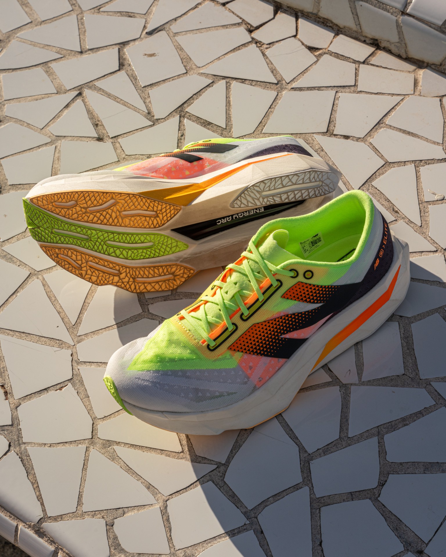 FIRST LOOK: New Balance Fuelcell SC Elite v4 | The Running Hub