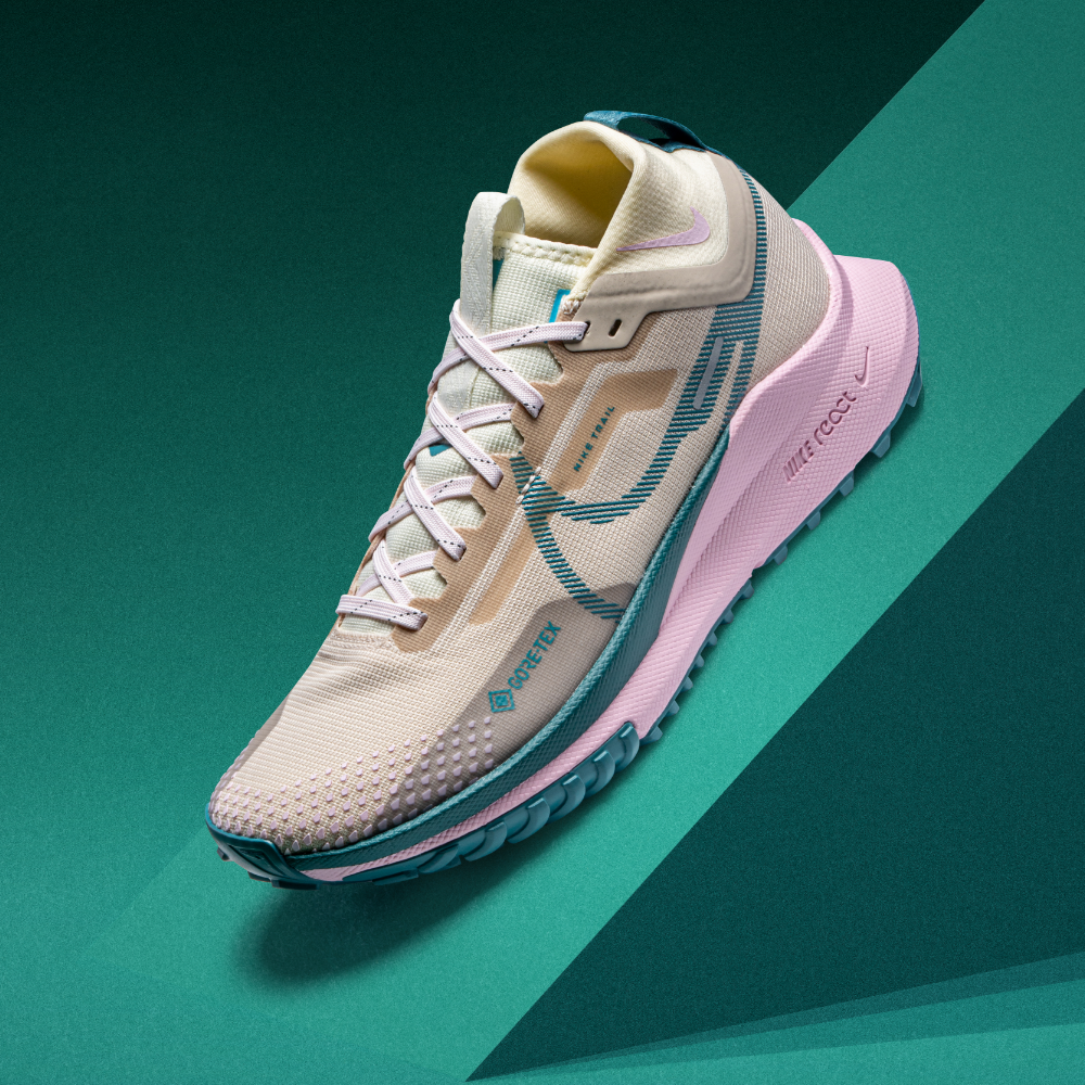 ropa y accesorios deportivos | SportsShoes.com