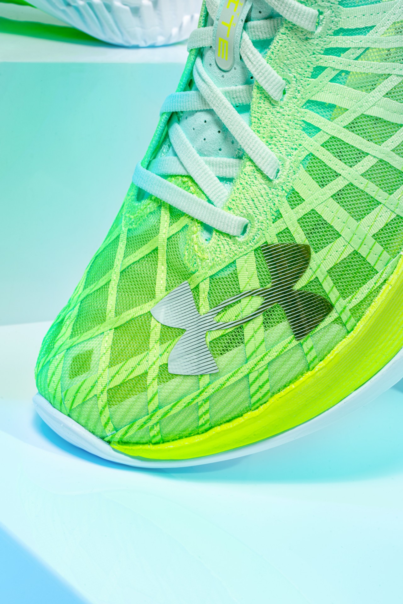 REVIEW: Under Armour Flow Velociti Elite | SportsShoes.com