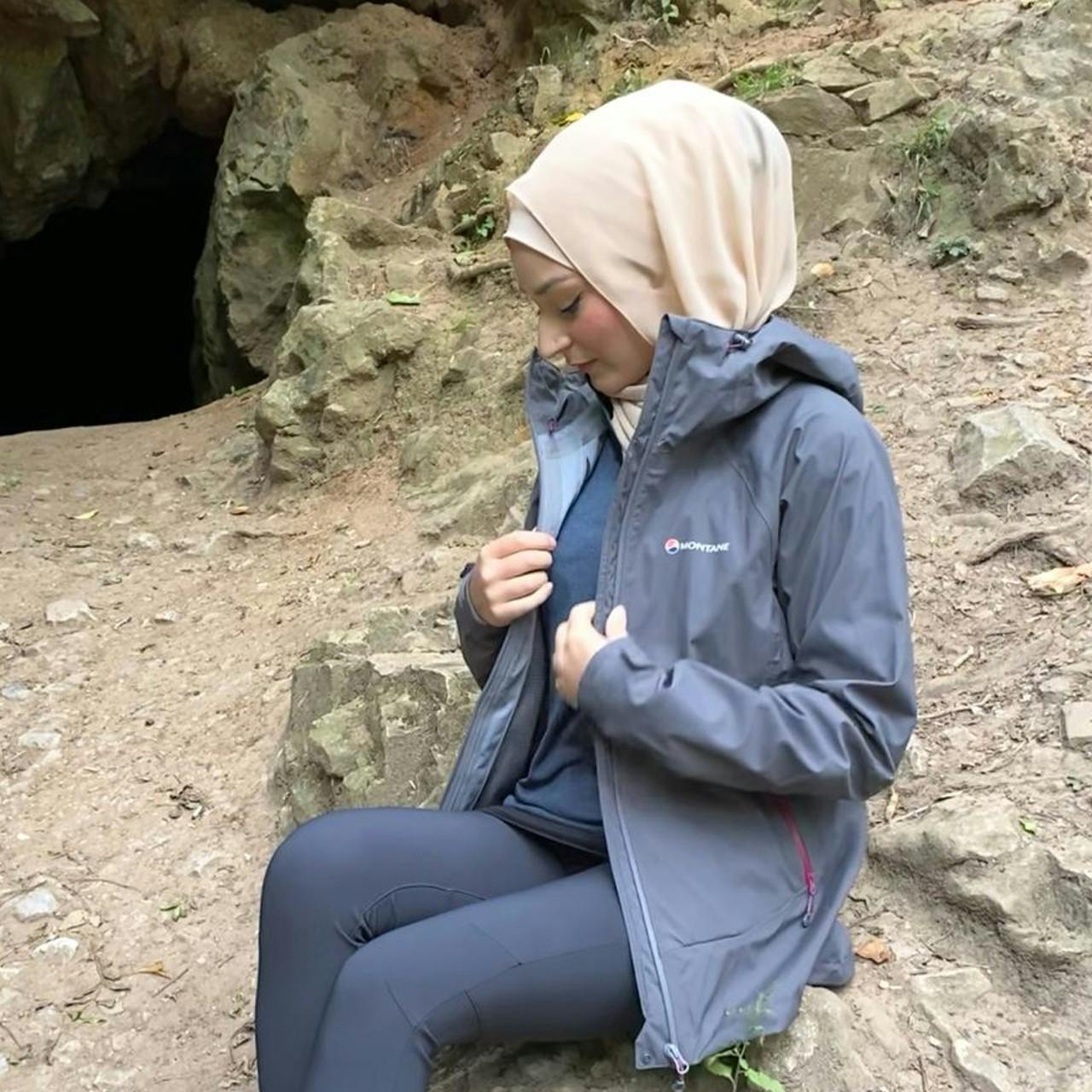 raadia-imran-montane-element-stretch-waterproof-jacket-hiking-walking-muslim-hikers