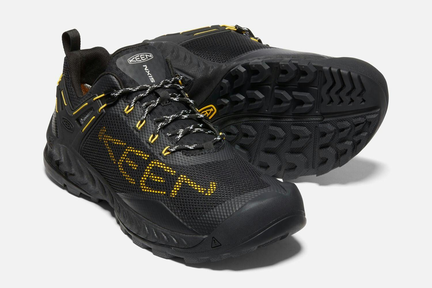 keen-nxis-evo-waterproof-hiking-shoes