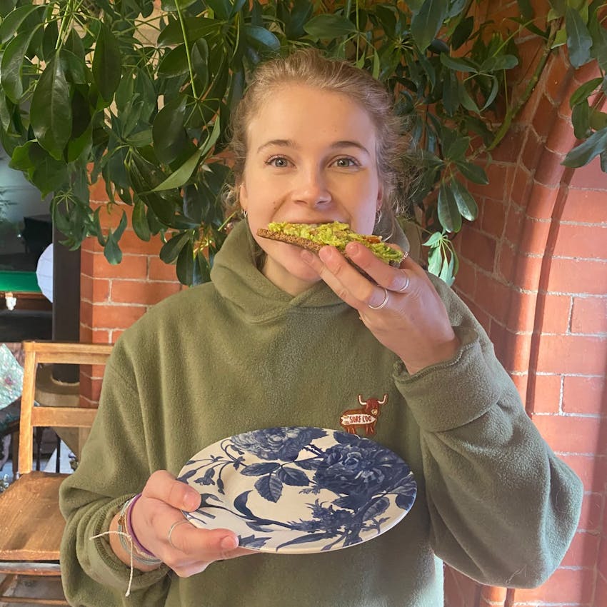 Article thumbnail for I migliori cibi e snack vegani per le avventure in montagna