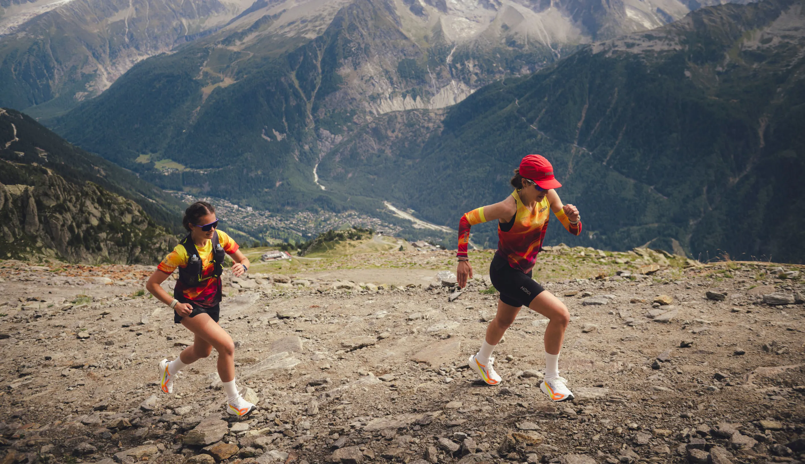 SportsShoes-Pro-Alpine-Trail-Team-running-in-HOKA-at-UTMB