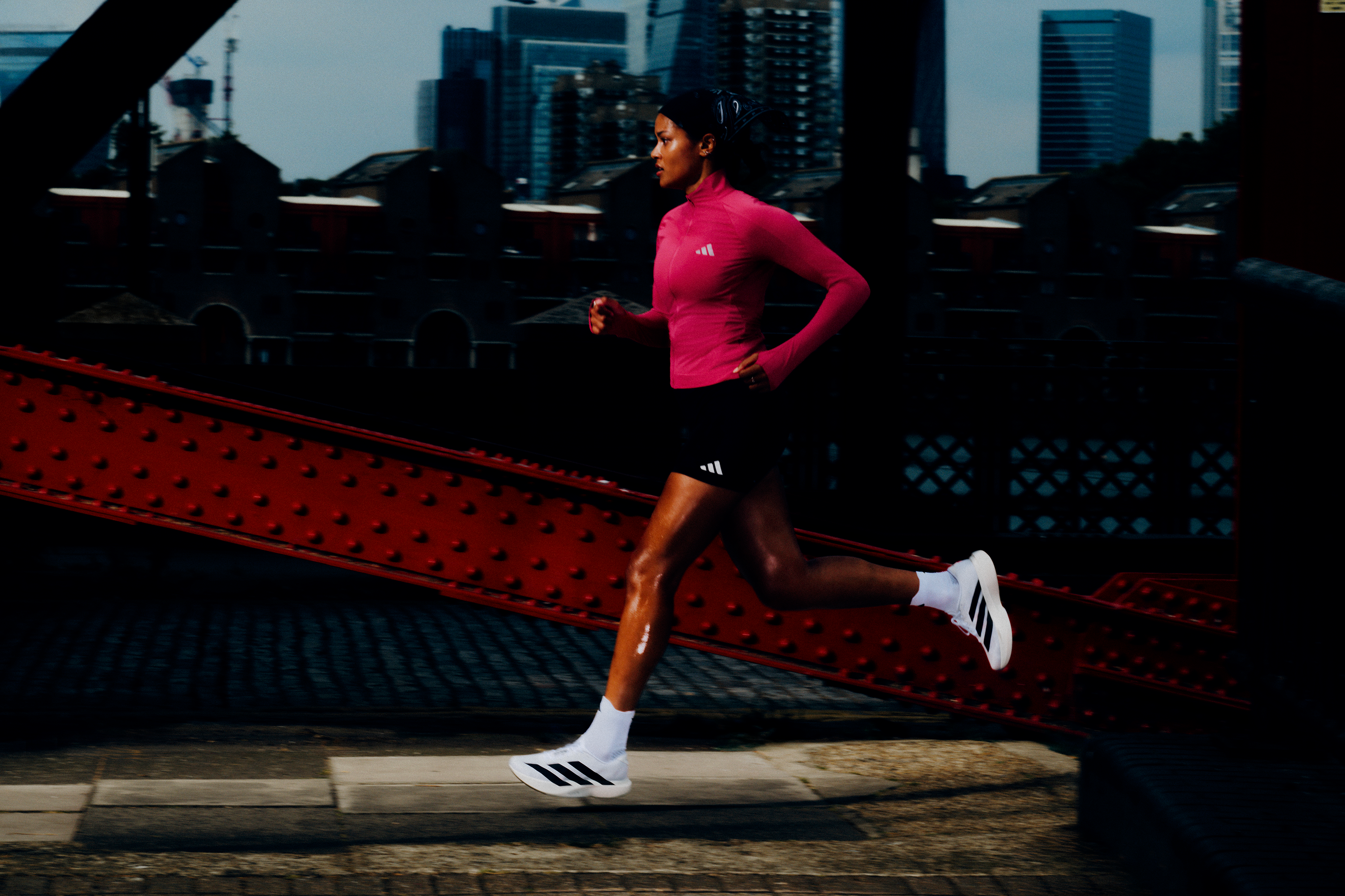 Womens running shoes and clothing at SportsShoes.com