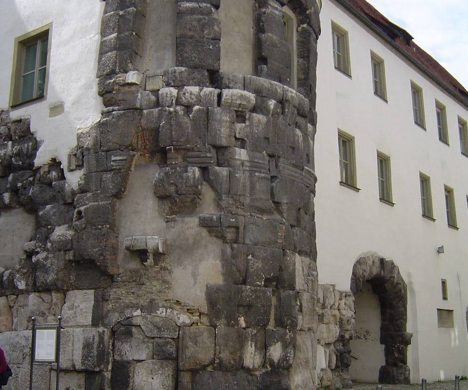 Blick auf einen Teil der Porta Praetoria