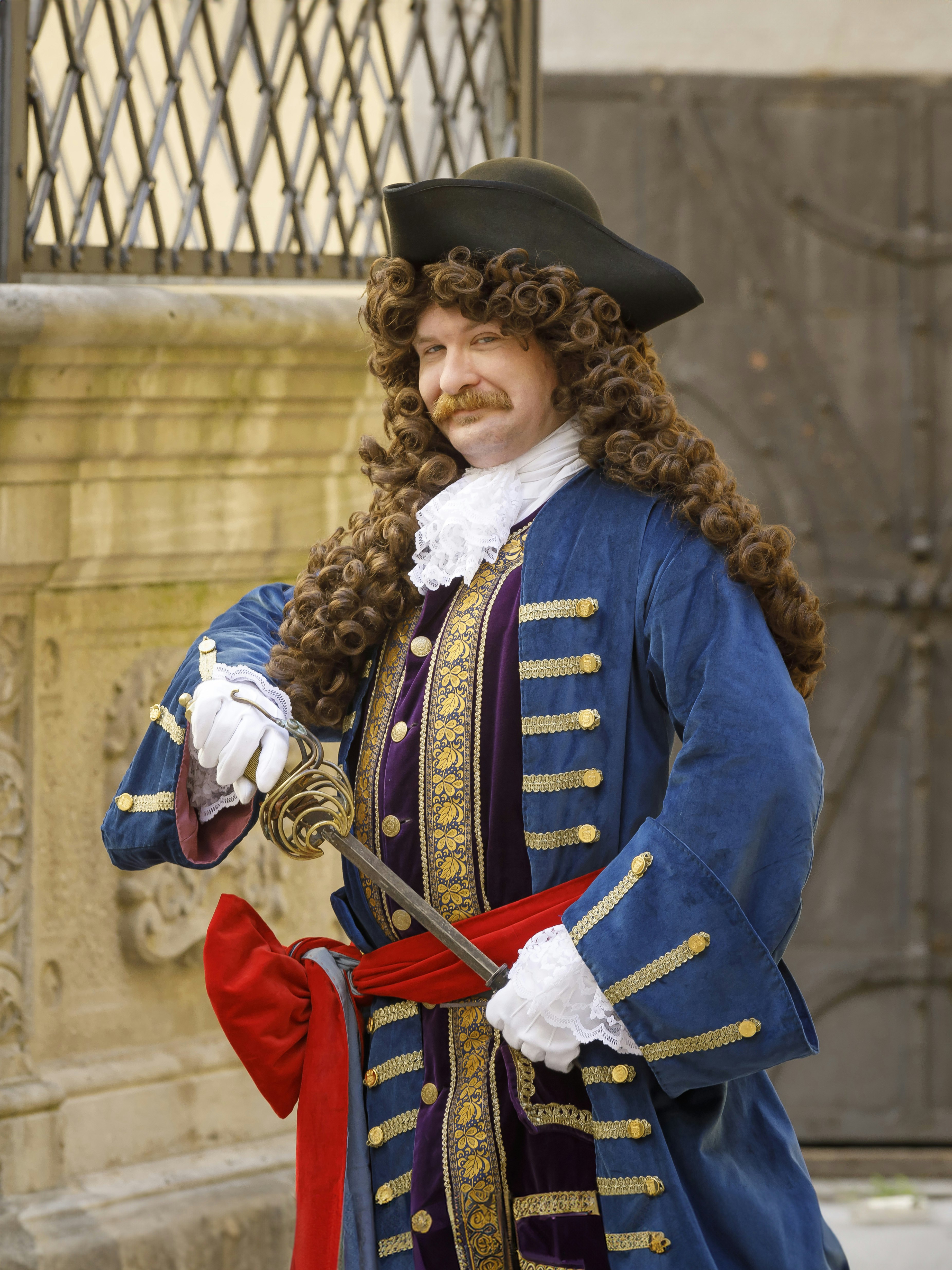 Schauspieler im Kostüm als Sir George Etherege