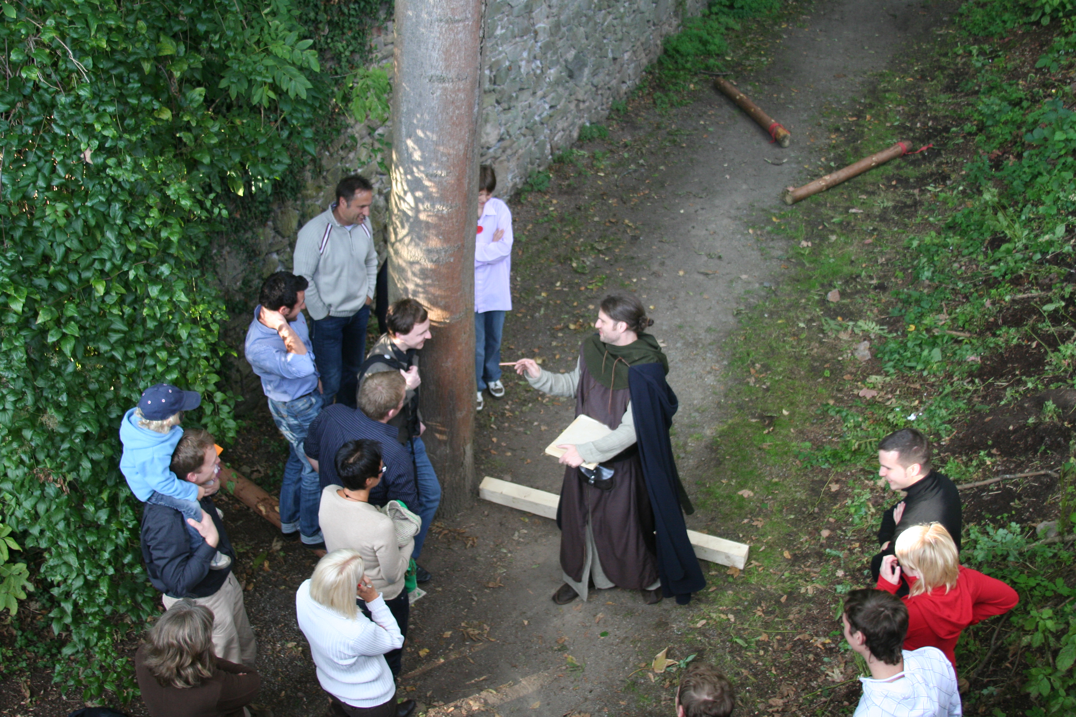 Schauspieler aus der Rallye mit den Teilnehmern
