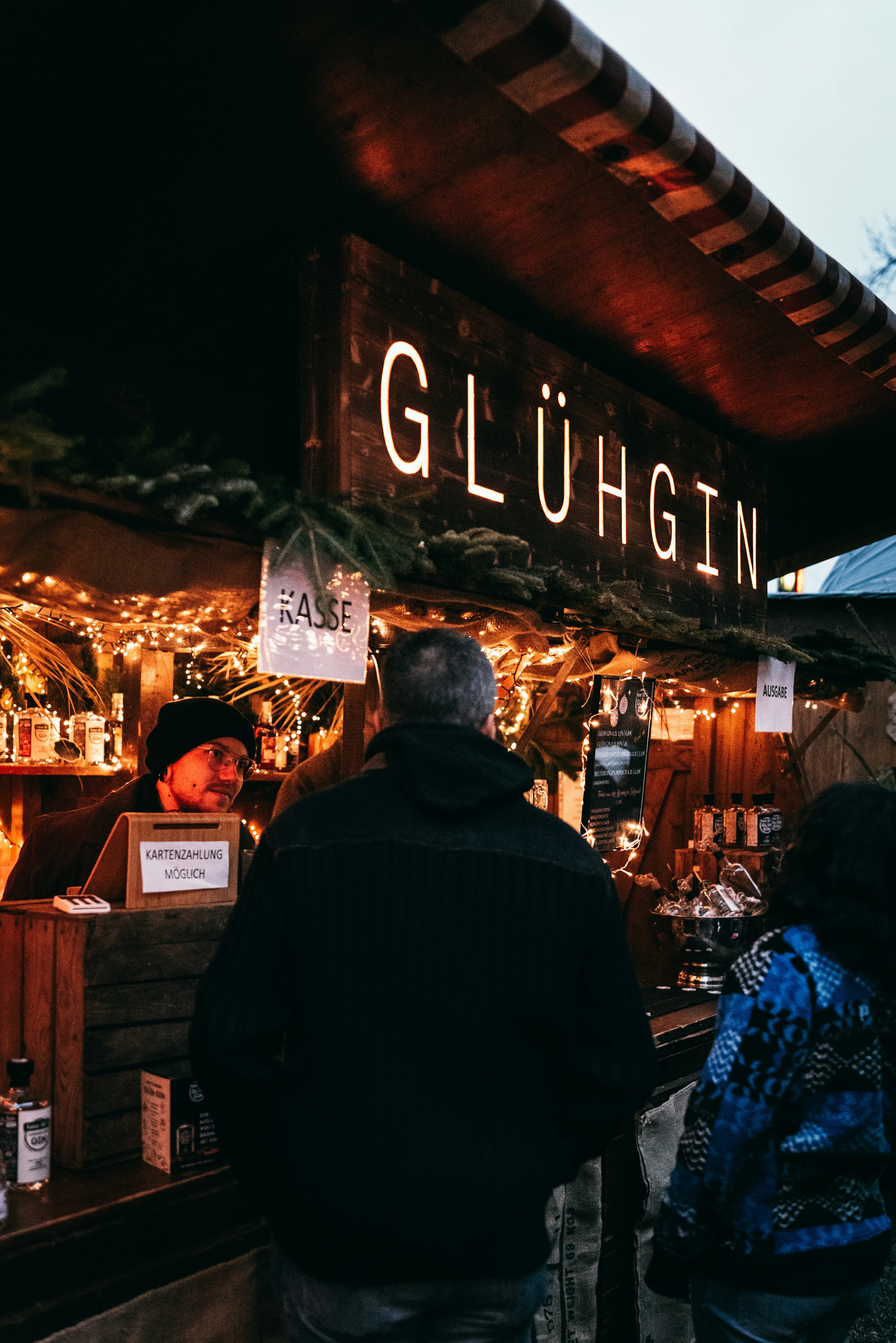 Glühgin Bude am Adventsmarkt