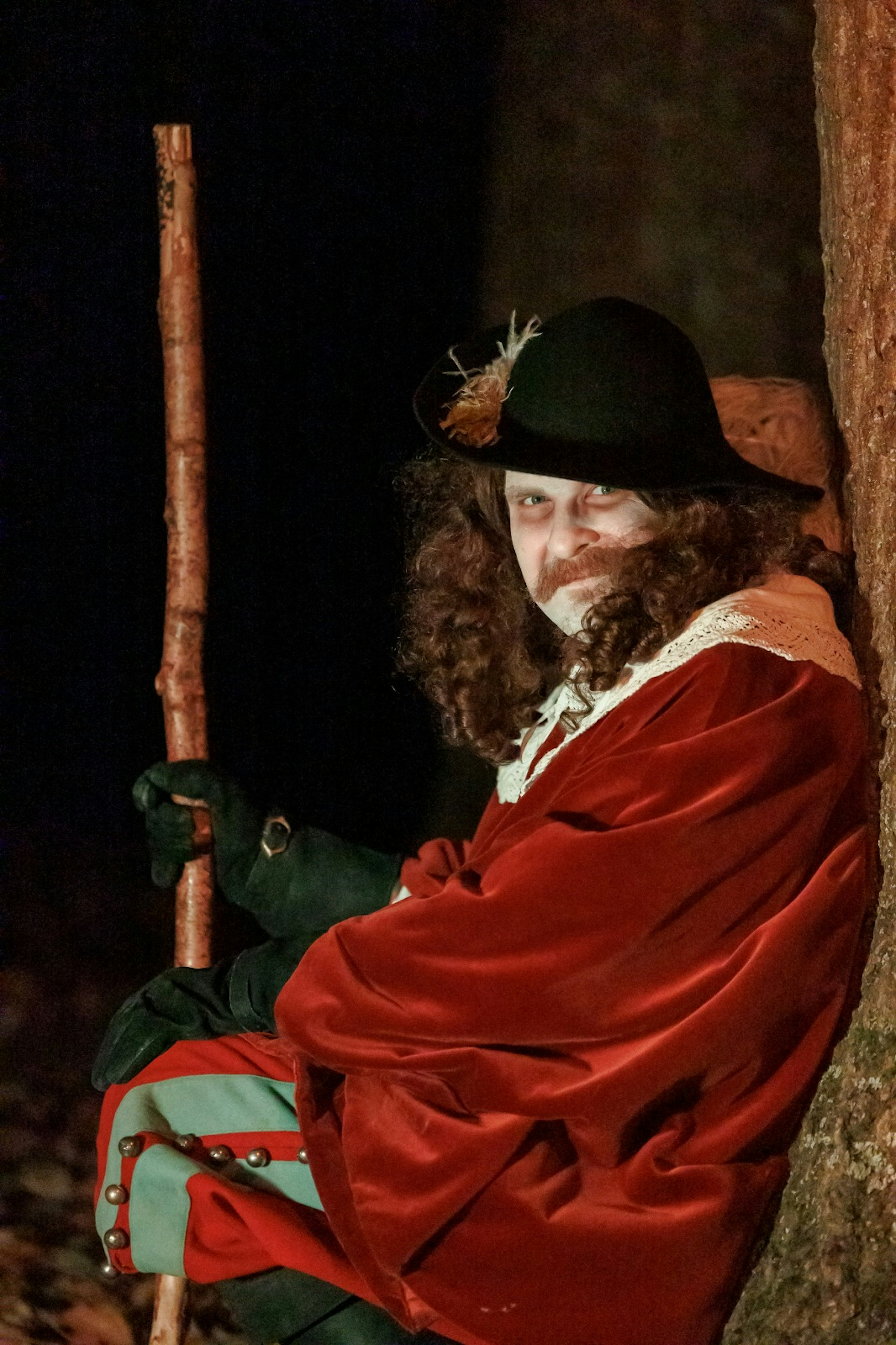 Szene aus der Führung mit einem Schauspieler im Kostüm