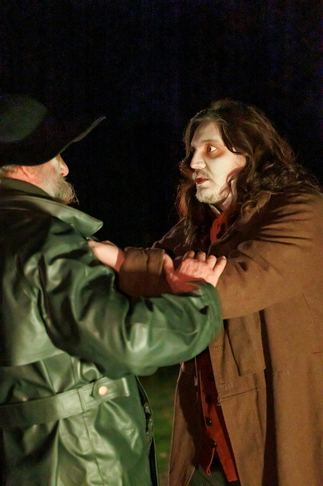 Szene aus der Führung mit einem Schauspieler im Kostüm