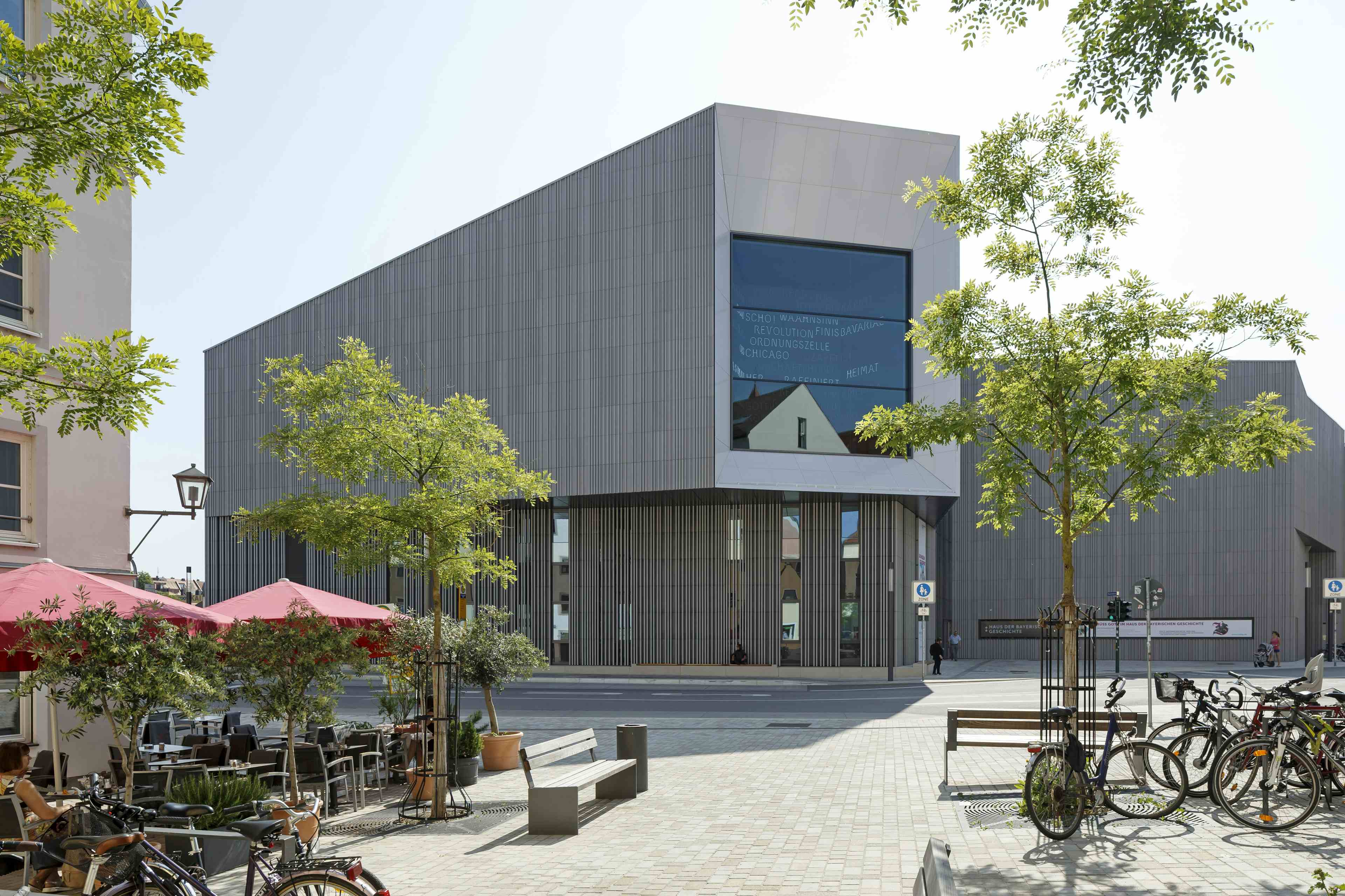 Das Haus der Bayerischen Geschichte von außen 