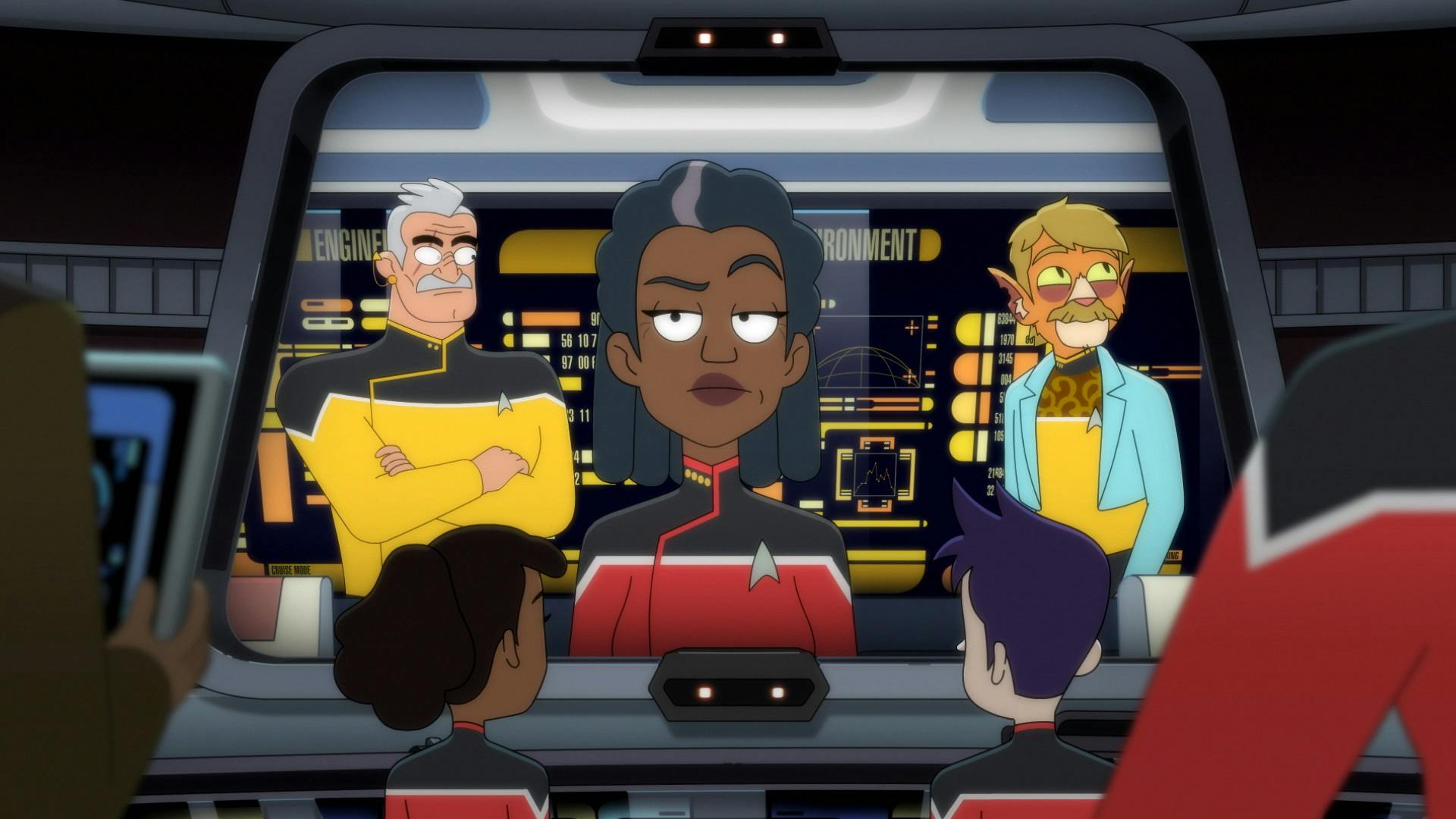 The Curator, Ransom, Mariner, and Boimler facing the Voyager's viewscreen communicates with the Cerritos' Captain Carol Freeman, Shaxs, and T'Illups in 'Twovix'