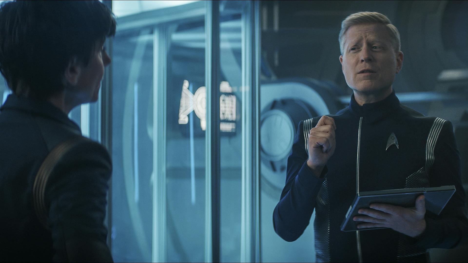 Stamets proposes a theoretical scenario for Jett Reno facing her in Engineering in 'Face the Strange'