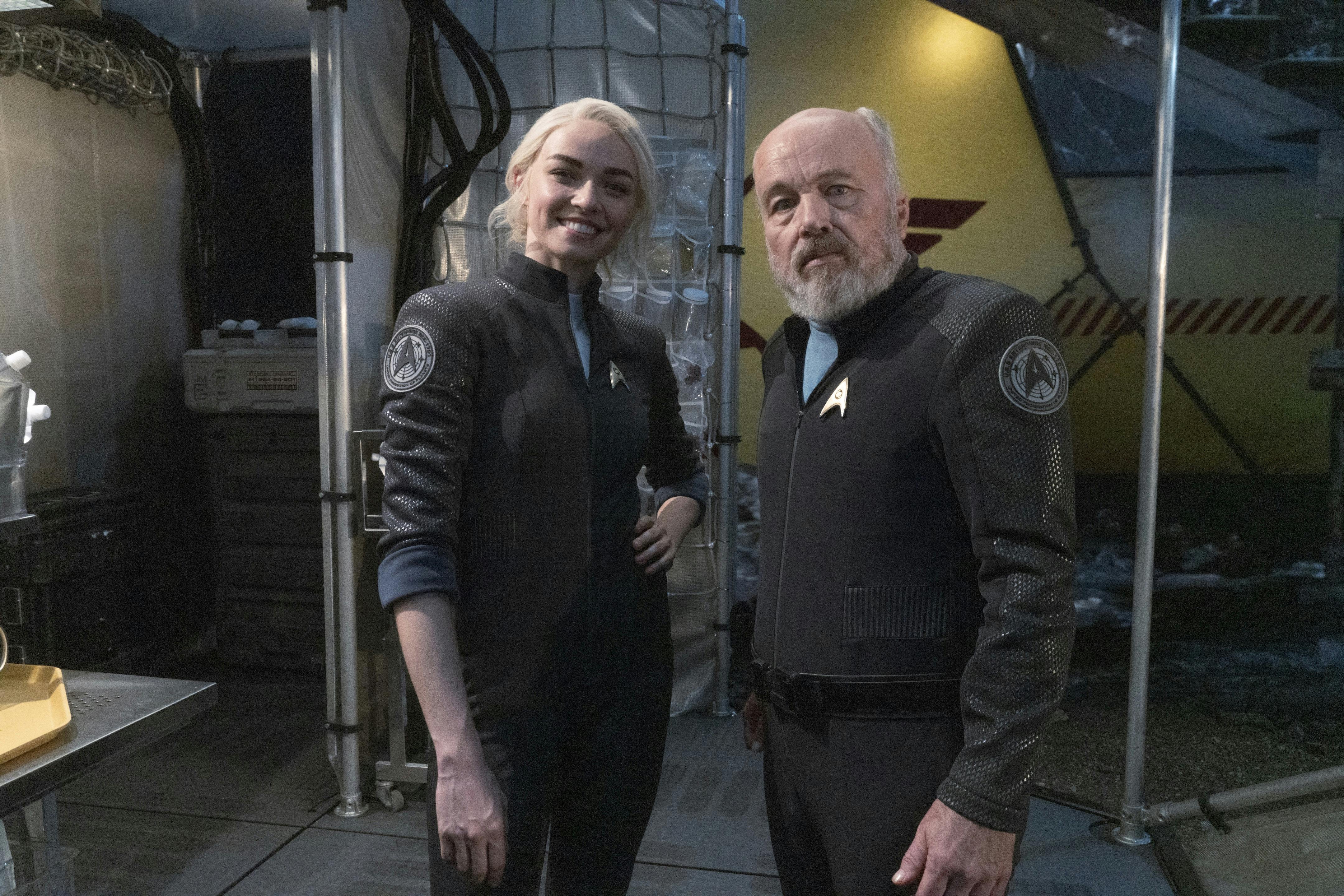 Behind-the-scenes of 'Under the Cloak of War'