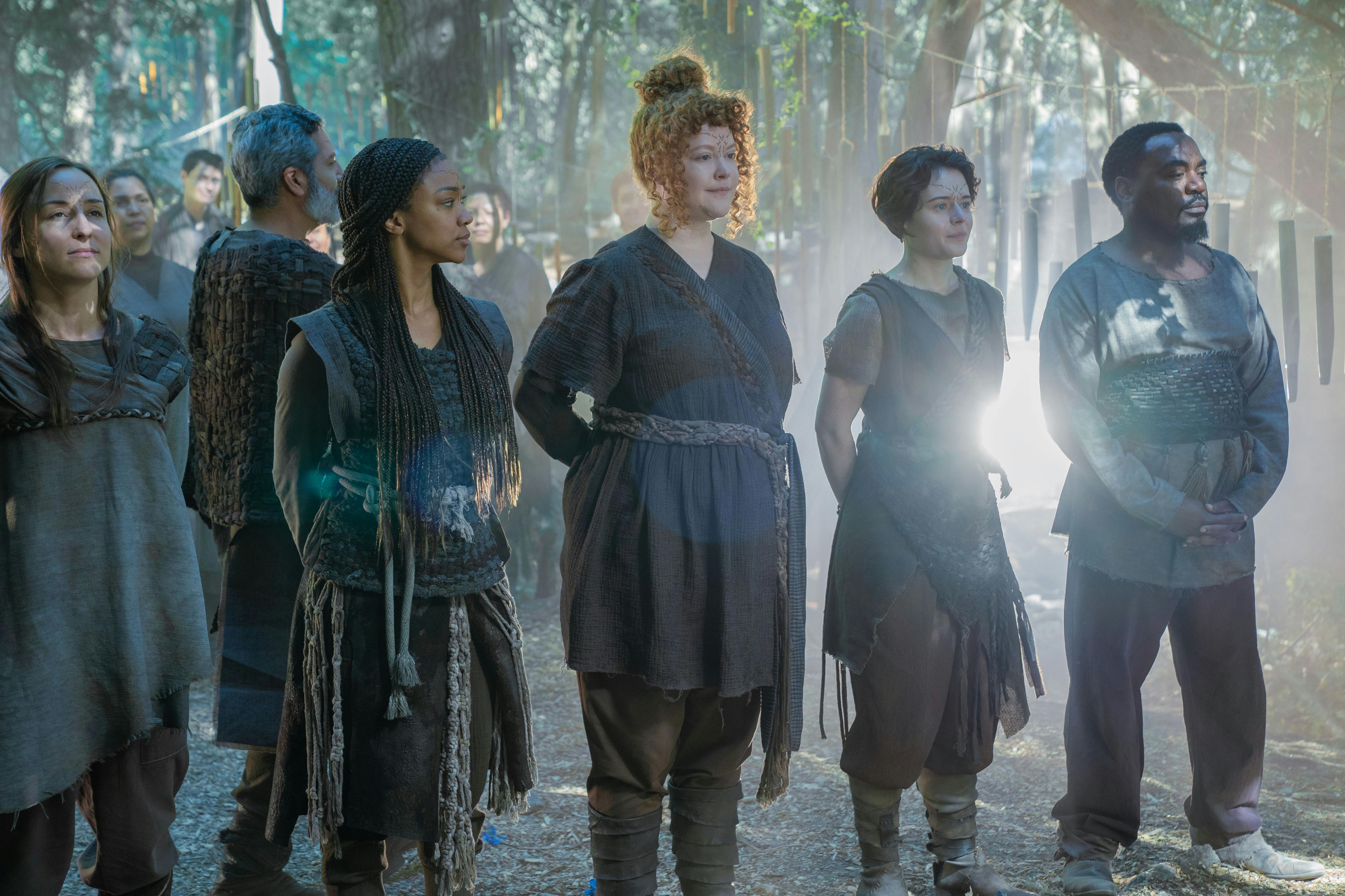 Dressed as natives, Michael Burnham and Sylvia Tilly stand on the surface of Halem'no in 'Whistlespeak'