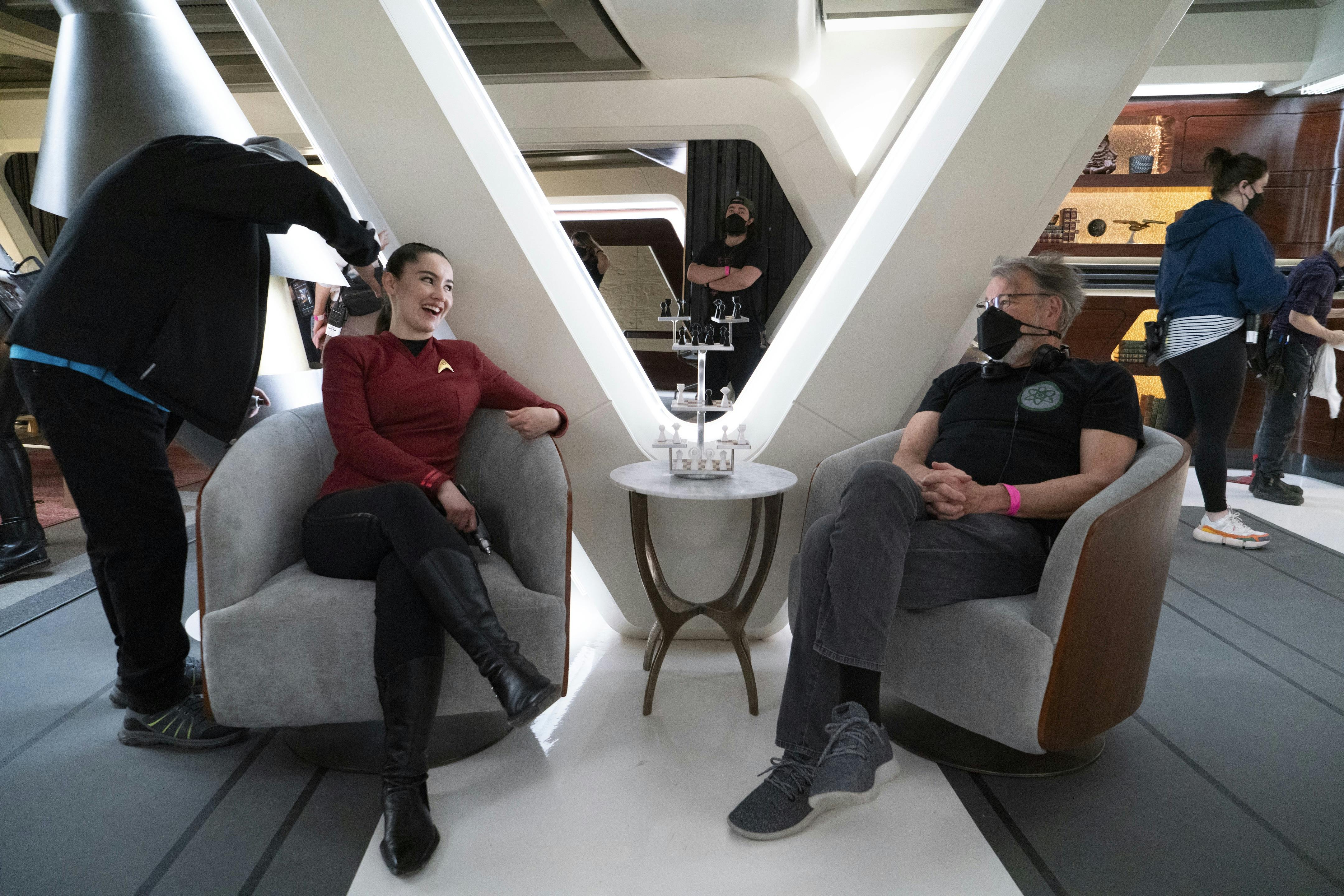 Behind-the-scenes of 'Those Old Scientists'