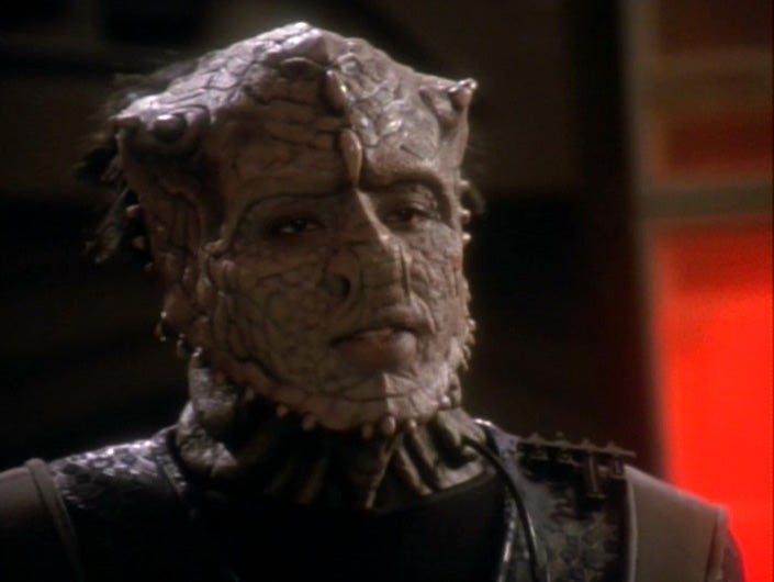 A close-up of the soldier Talak'talan in 'The Jem'Hadar'