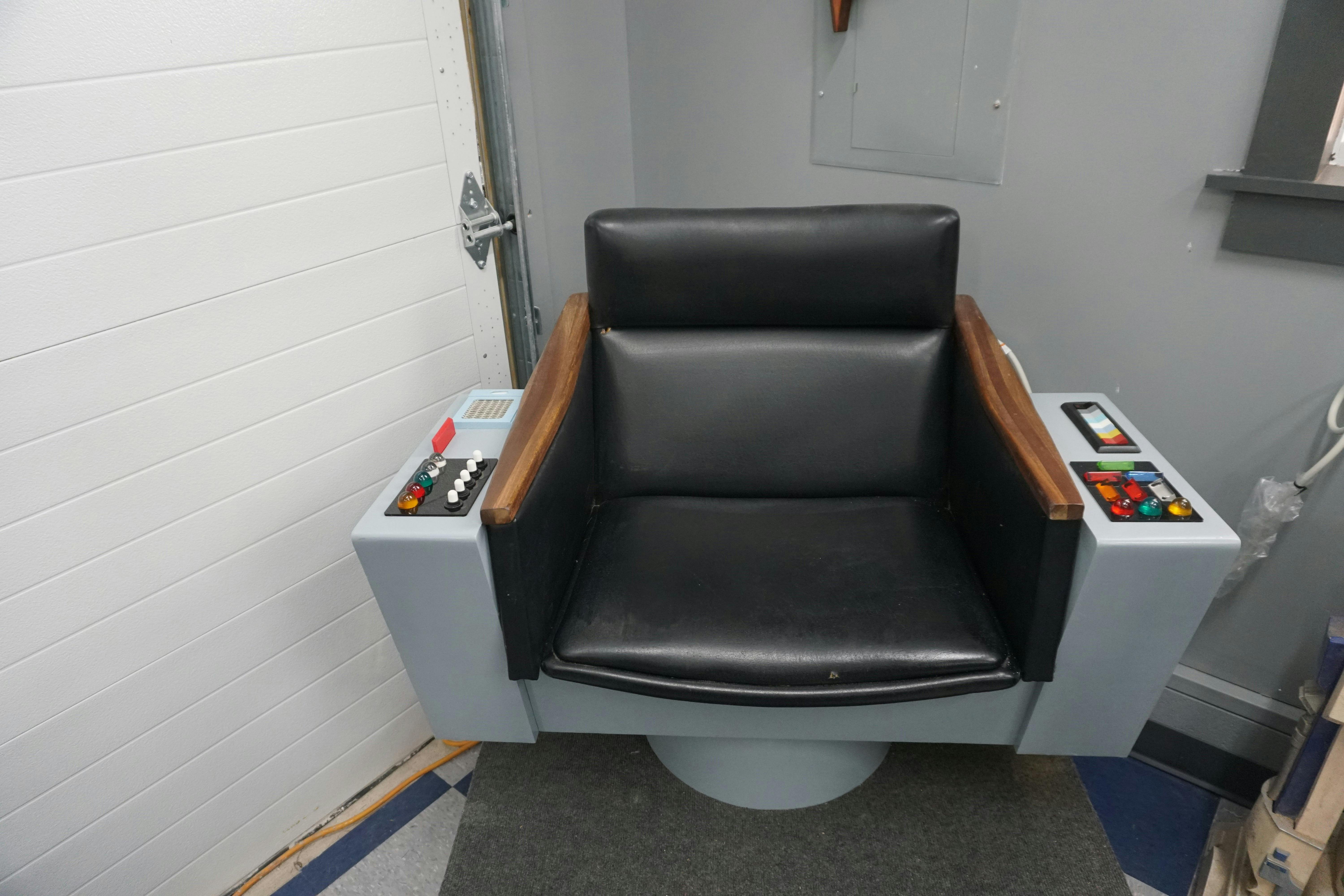 TOS Captain's Chair constructed by Gregg Nowling in his workshop