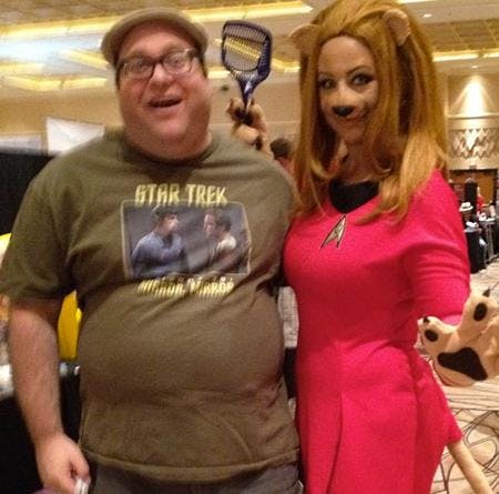 Contributor Jordan Hoffman with a M'Ress cosplayer at the 2012 Las Vegas Convention