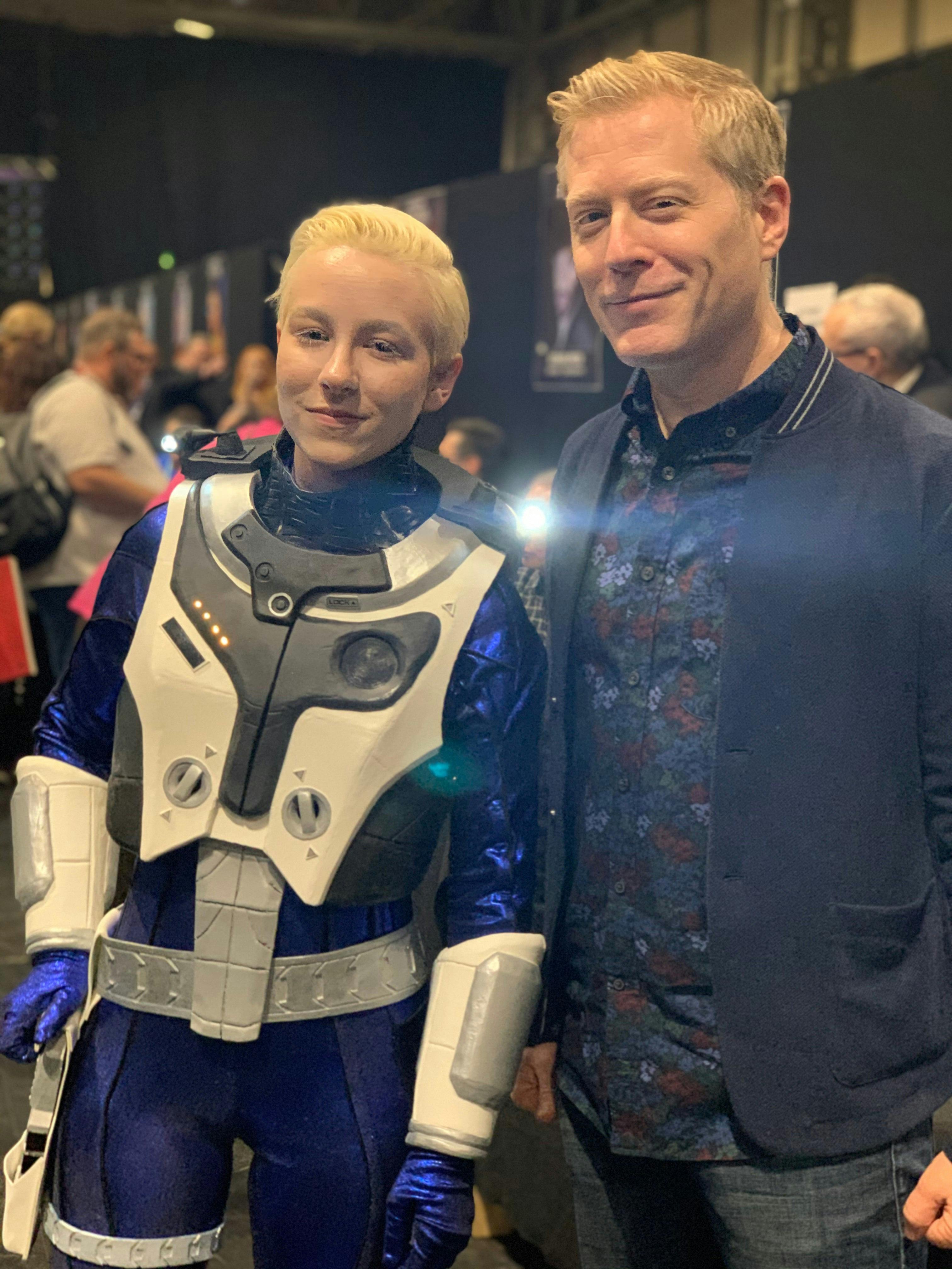 Star Trek: Discovery Anthony Rapp with cosplayer, Moe