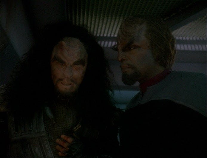 Martok and Worf stand next to each other in Star Trek: Deep Space Nine's 'In Purgatory's Shadow'
