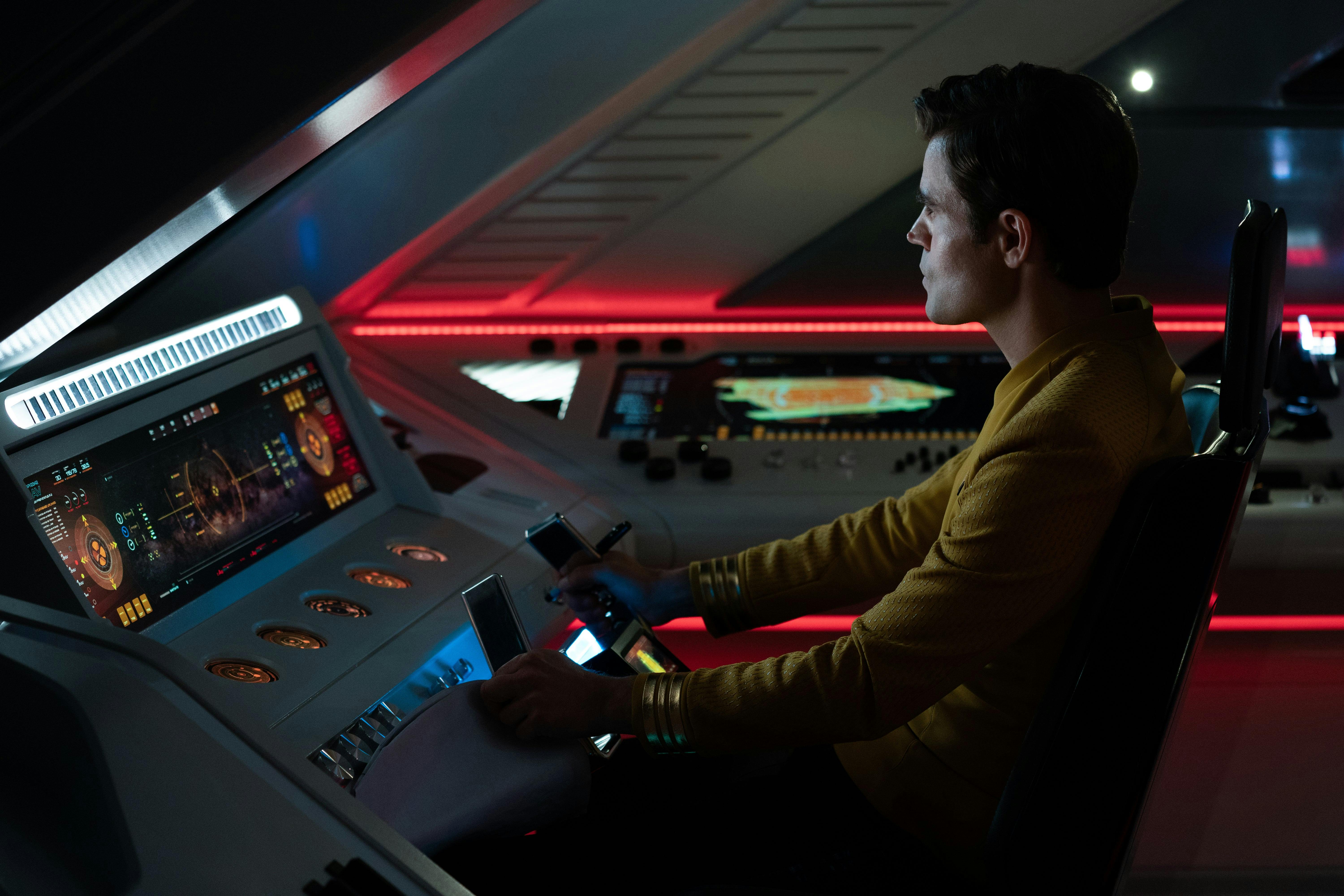 James Kirk pilots a shuttle in 'A Quality of Mercy'