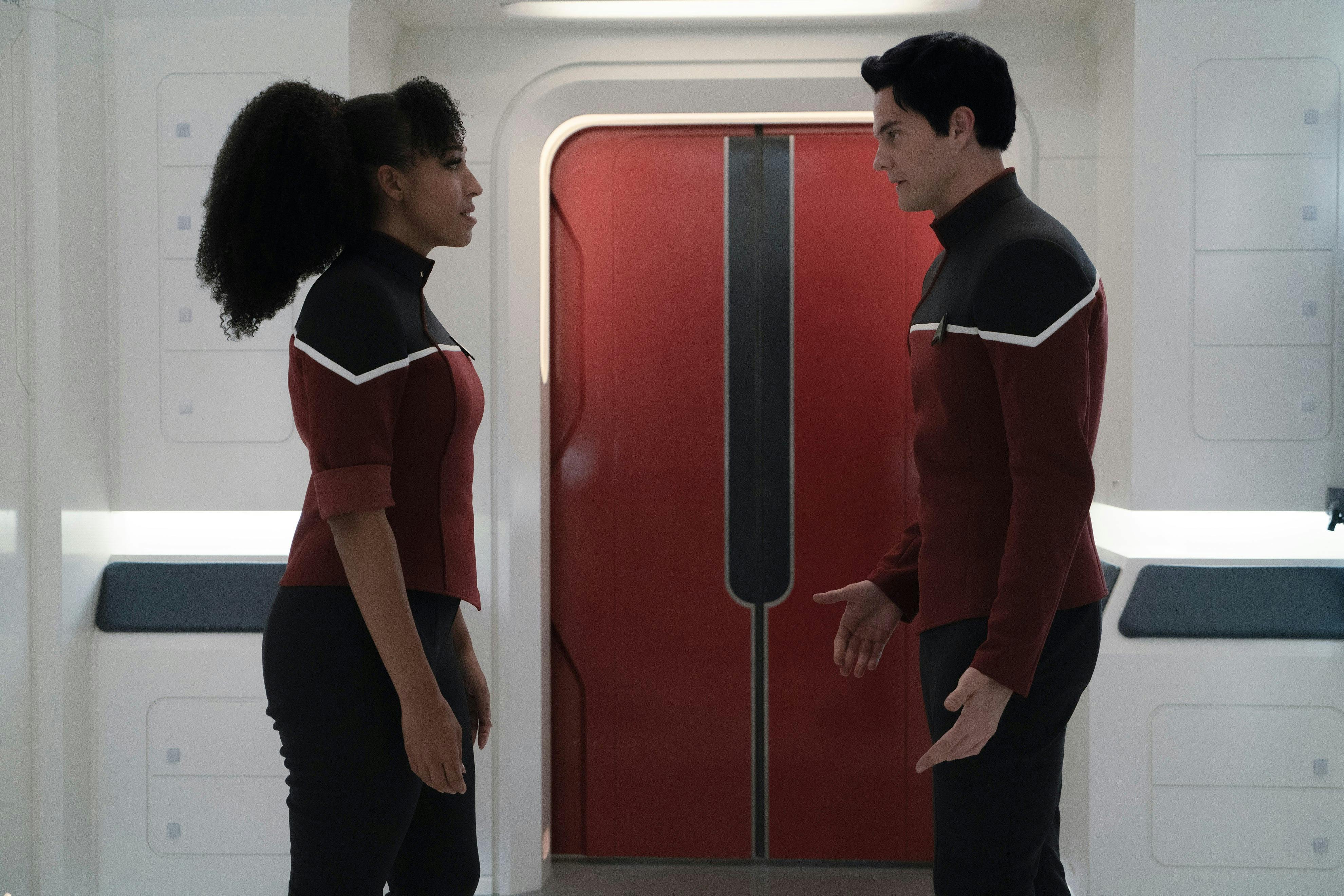 Mariner and Boimler touch base in the corridor of the Enterprise in 'Those Old Scientists'