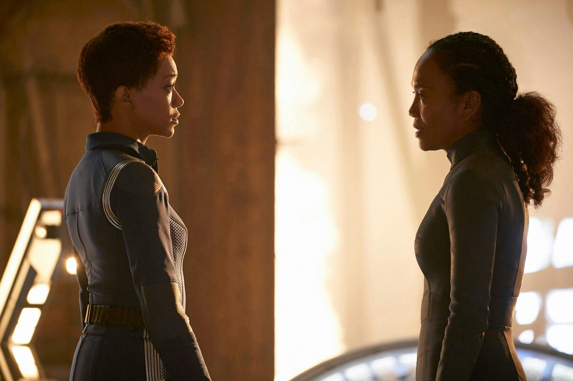 Michael Burnham faces her mother Gabrielle Burnham in 'Perpetual Infinity'