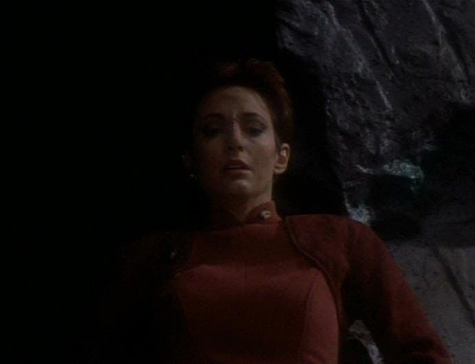 Major Kira expresses fear in Star Trek: Deep Space Nine's 'Move Along Home'