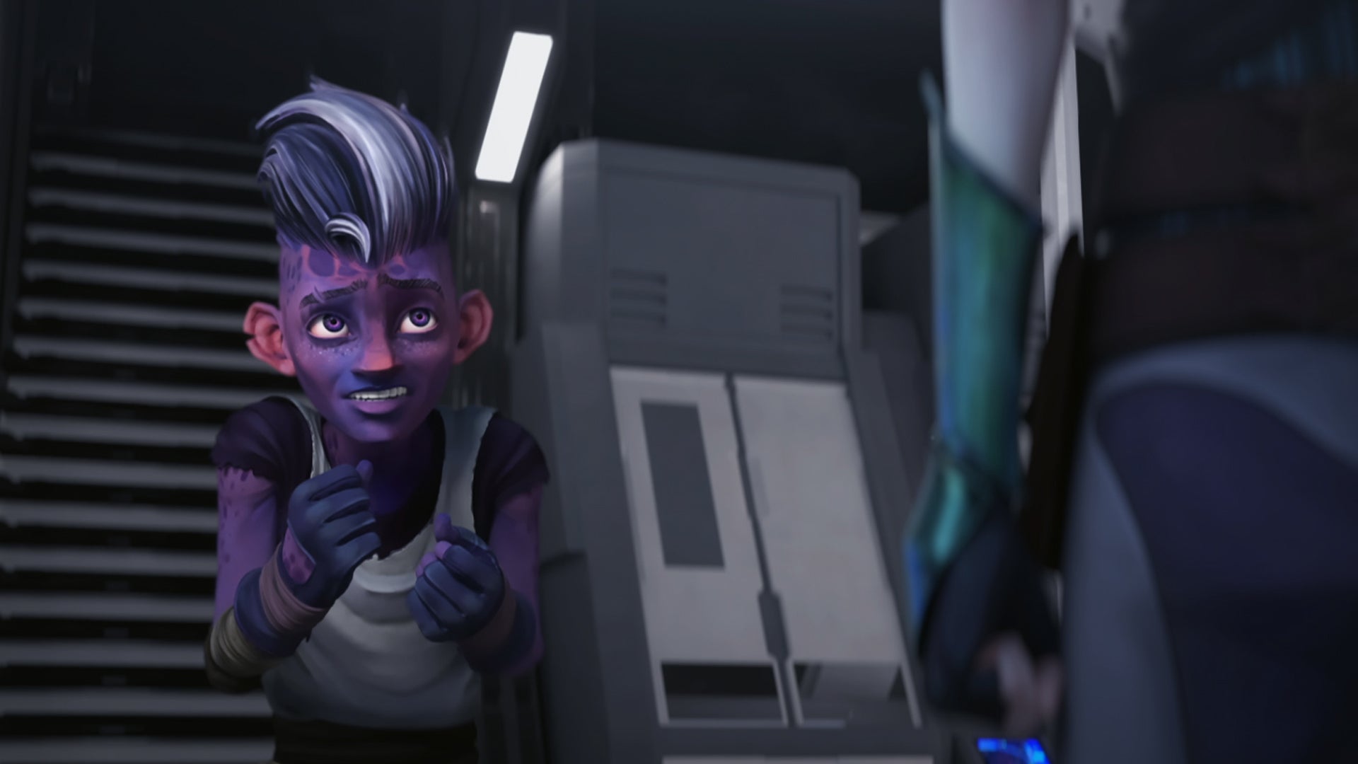 Facing Gwyn, Dal cringes on Star Trek: Prodigy