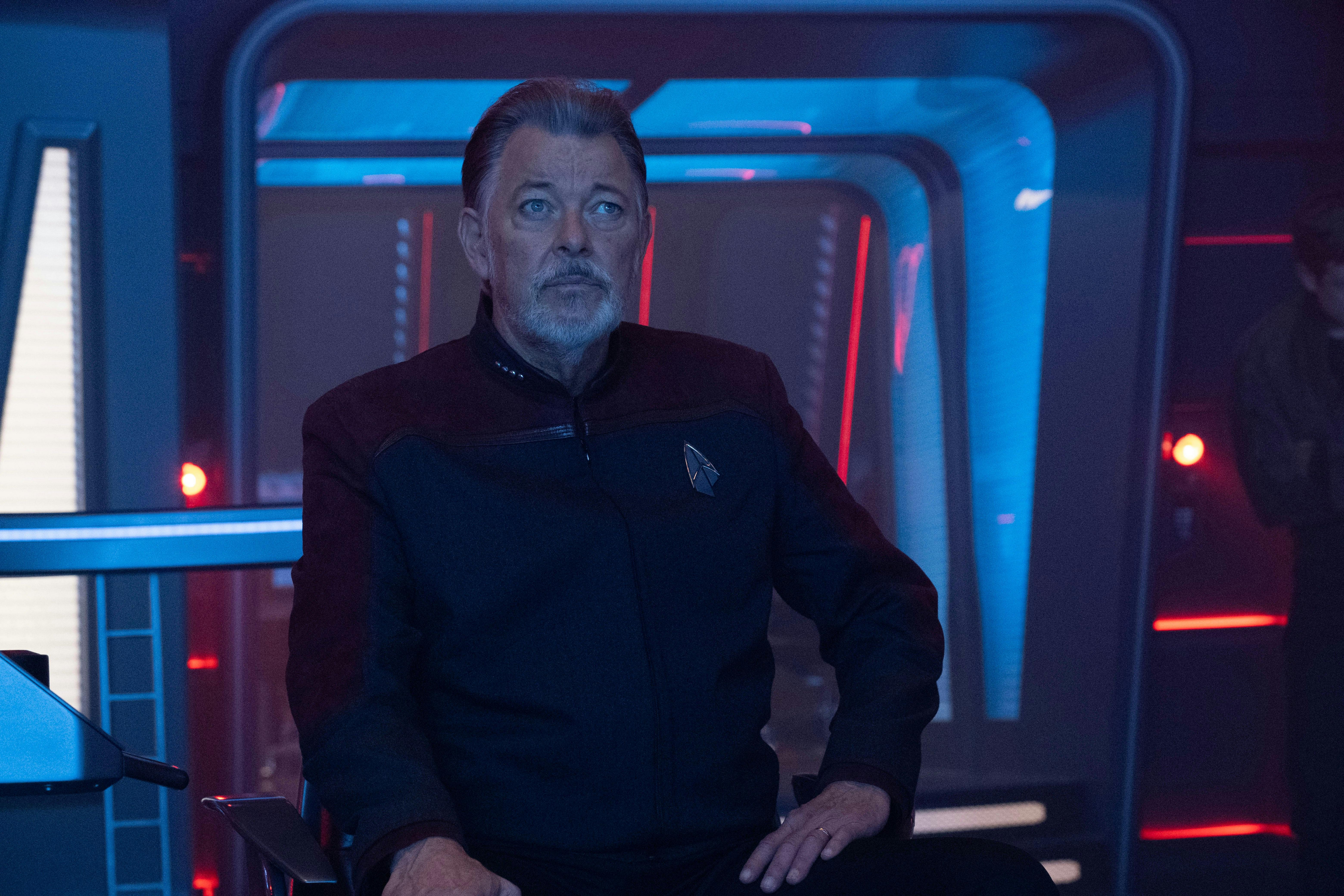 Riker sits in command on the Bridge of the Titan on Star Trek: Picard