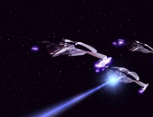 Jem'Hadar ships shoot Dominion-phased polaron beam on Star Trek: Deep Space Nine