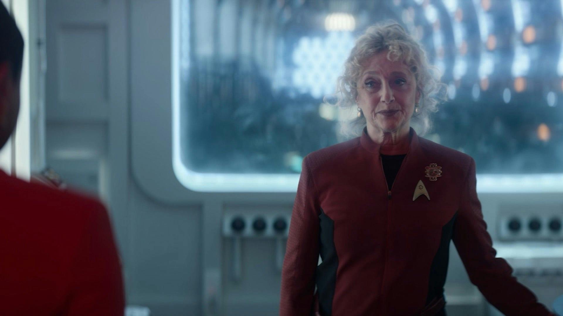In Engineering, Pelia looks over and faces Uhura in 'Lost In Translation'