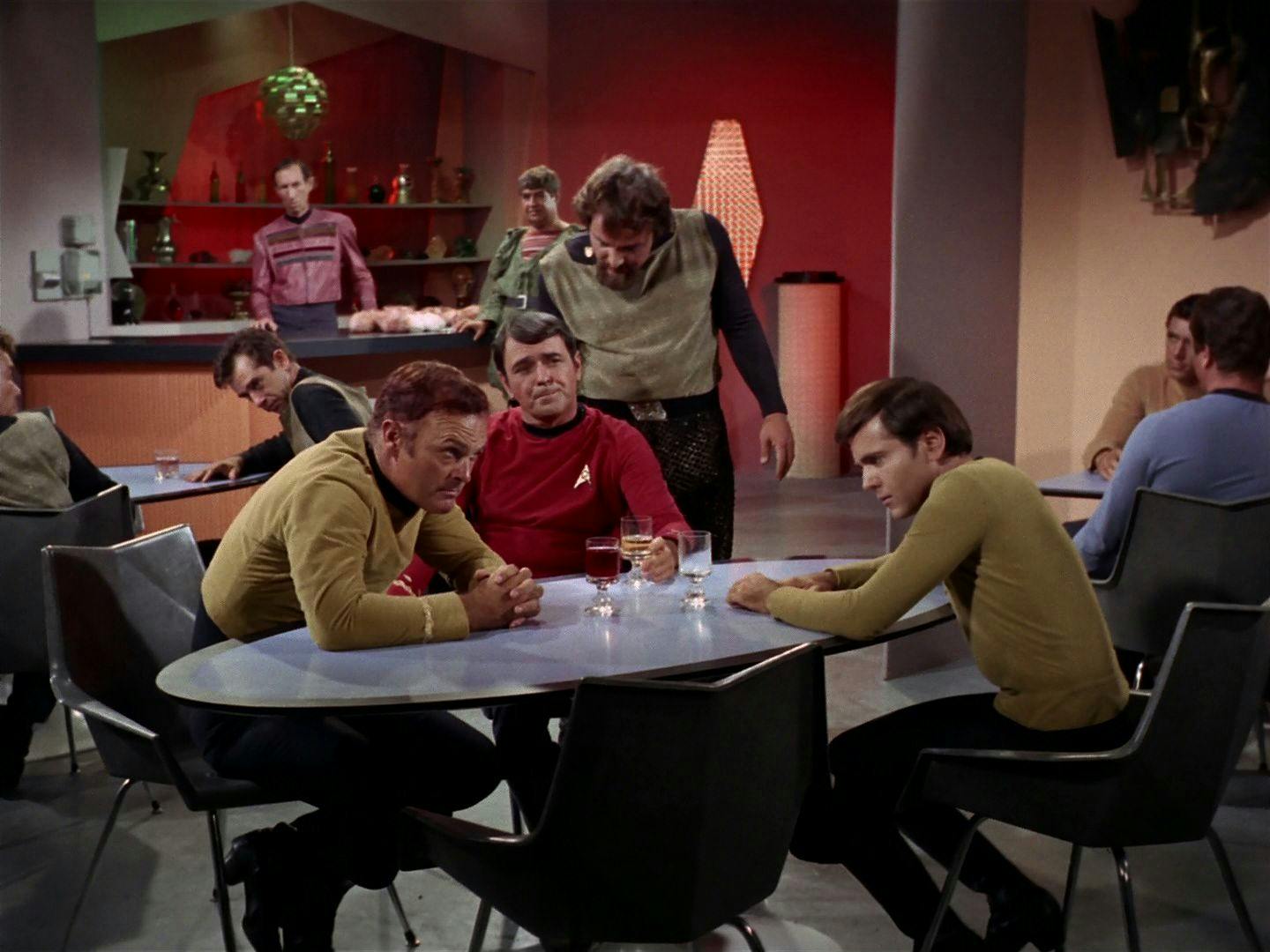 Korax taunts Scotty and Chekov with taunts in the mess in 'The Trouble with Tribbles'