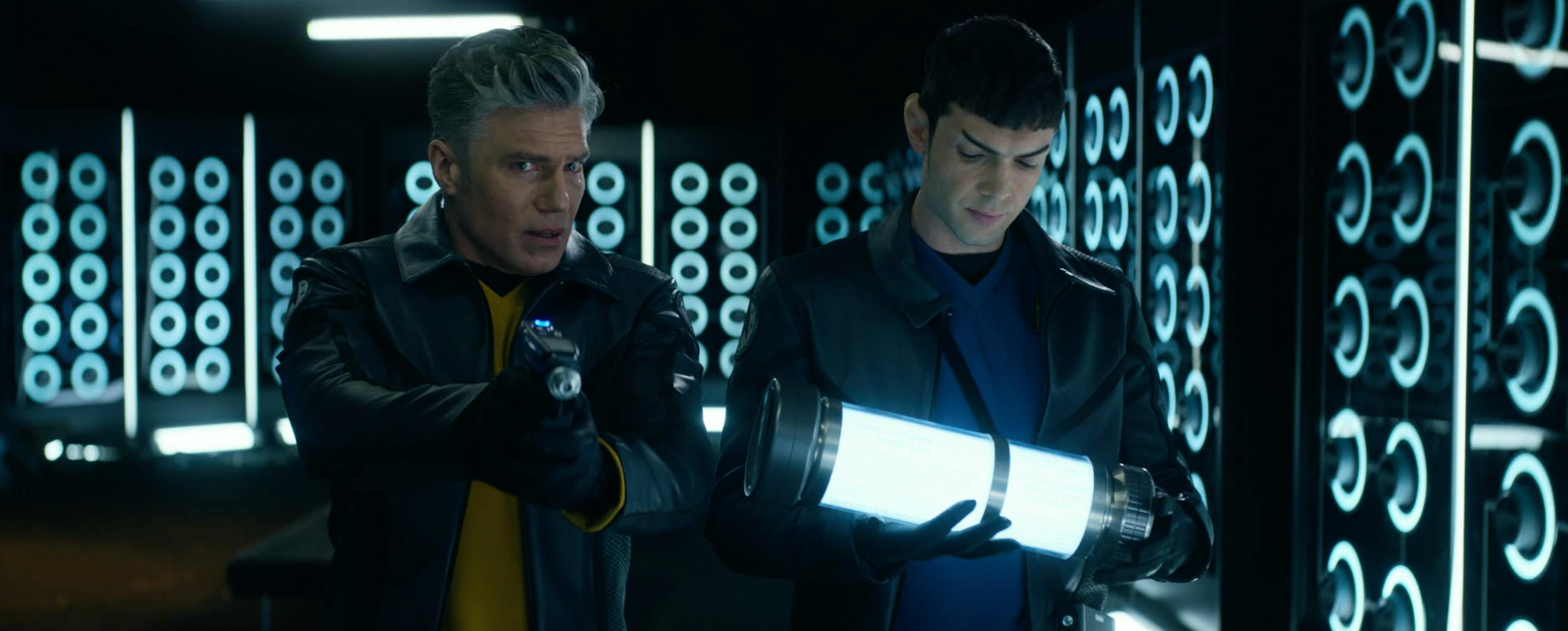 Strange New Worlds, Captain Pike standing next to Spock. 