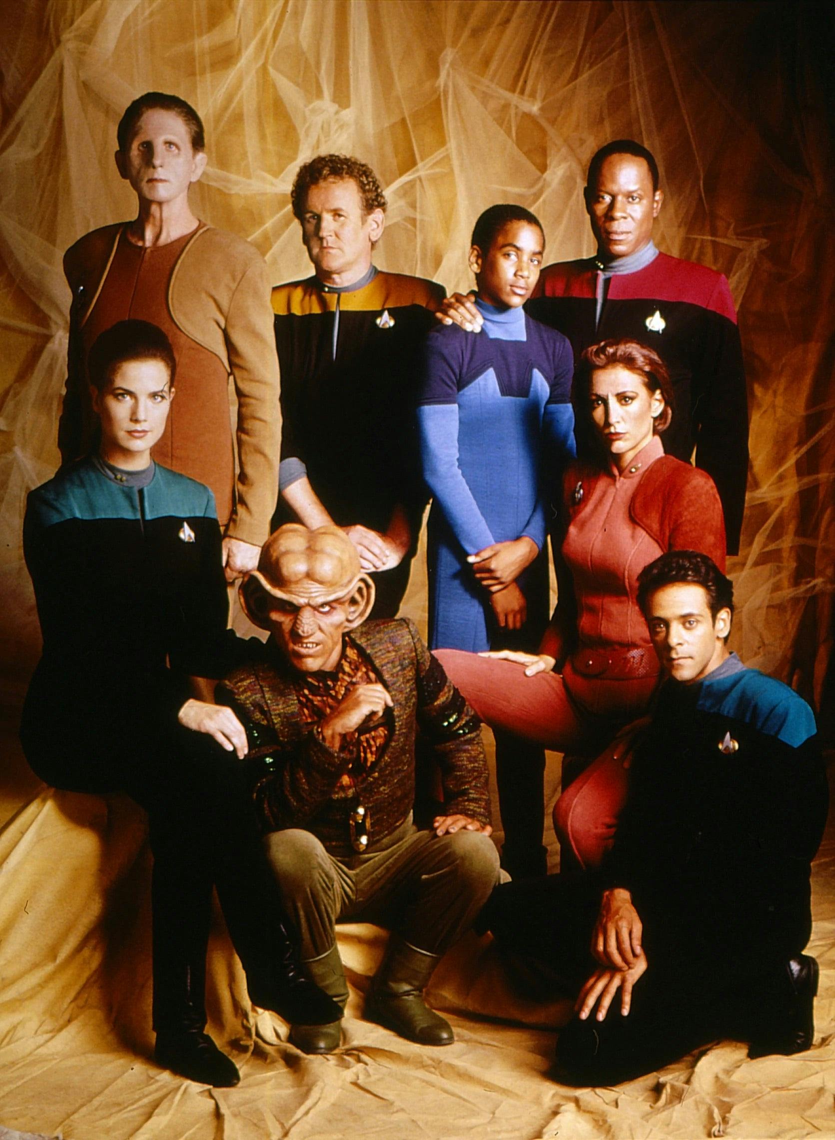 Star Trek: Deep Space Nine promotional cast photo with the main cast