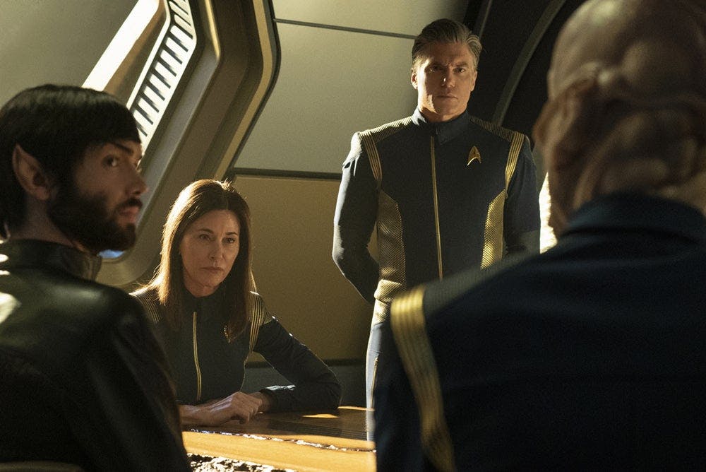  Ethan Peck as Spock; Jayne Brook as Admiral Cornwell; Anson Mount as Captain Pike