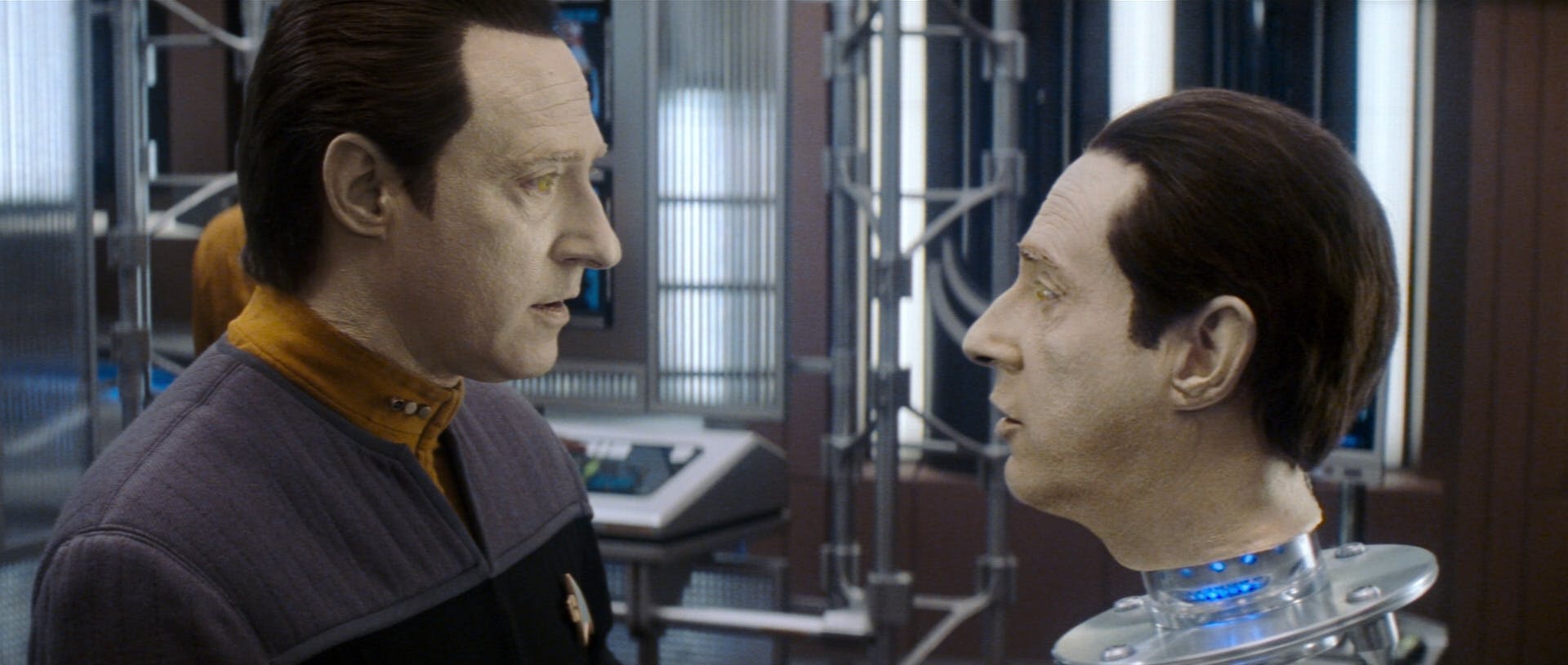 In a lab, Data converses with B-4's disembodied head in Star Trek Nemesis