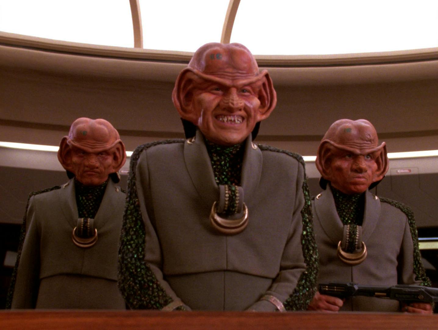 Ferengi marauders overtake the Enterprise-D in 'Rascals'