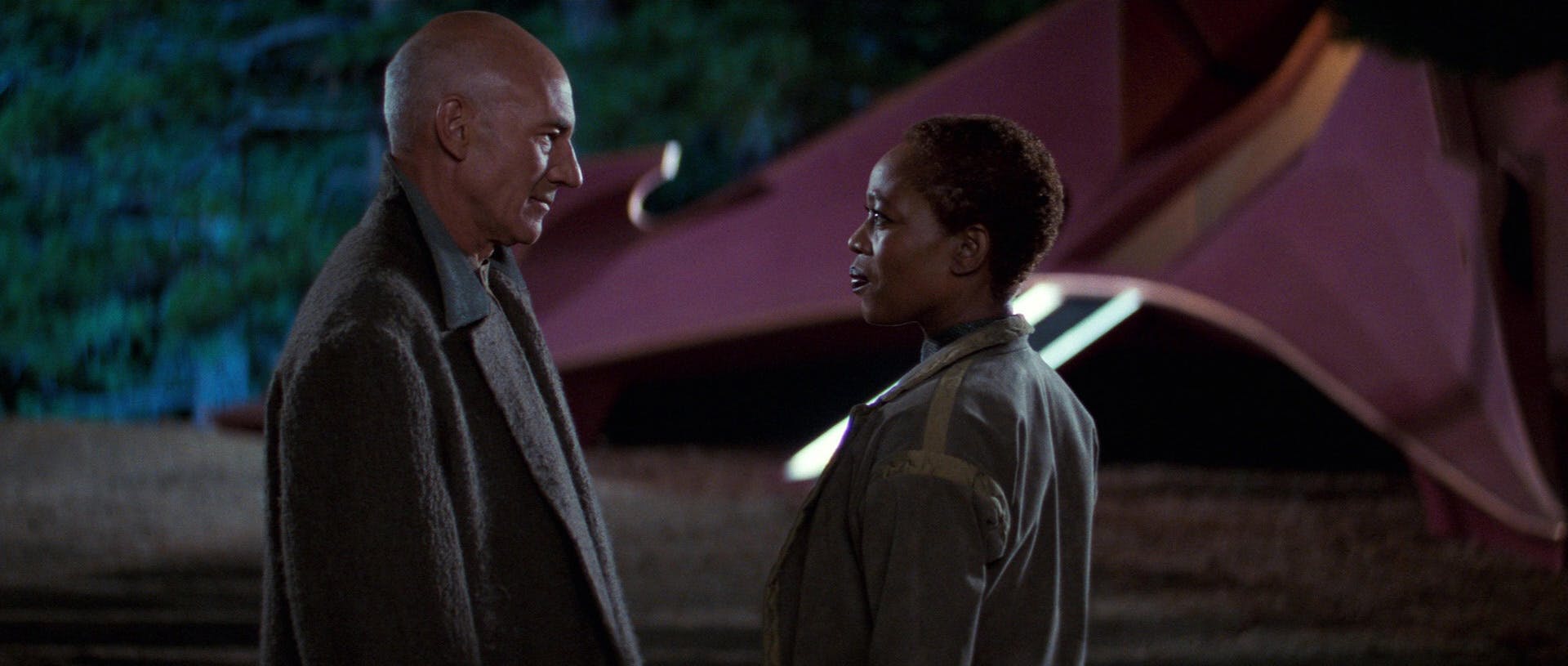 Jean-Luc Picard and Lily Sloane say goodbye on April 5, 2063 in Bozeman in Star Trek: First Contact