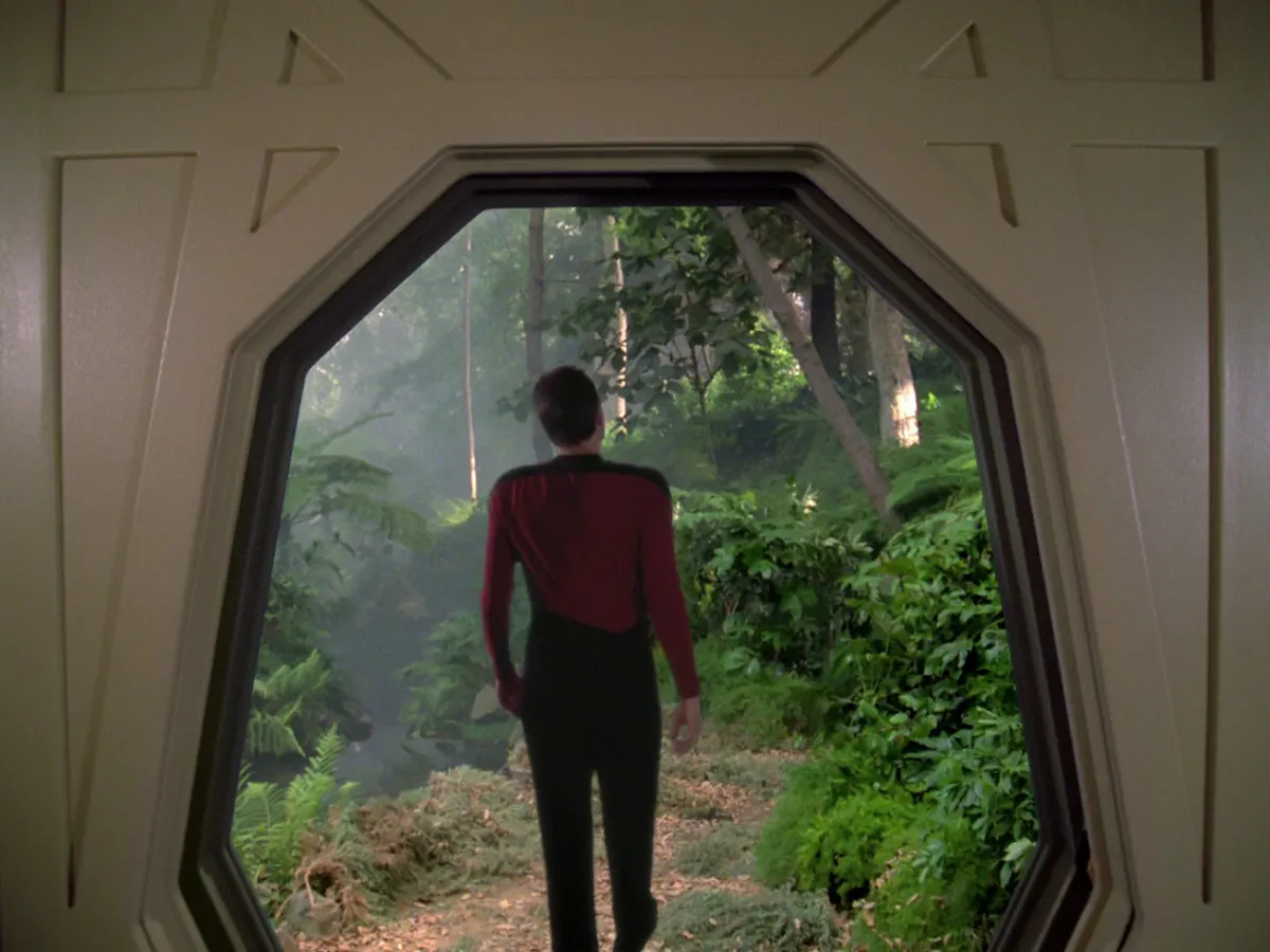 Begin Program: The Reality Of Building a Holodeck Today | Star Trek