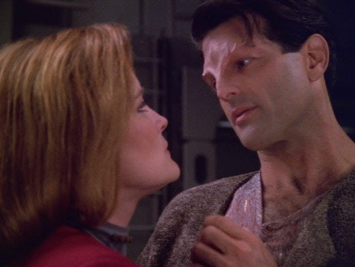 Janeway and Kaskyk stare longingly into each others eyes in 'Counterpoint'