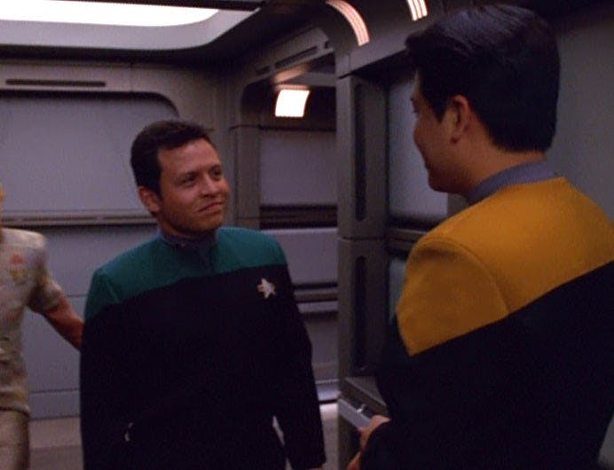 King Abdullah II bin al-Hussein appeared as an uncredited extra in Star Trek: Voyager's 'Investigations'