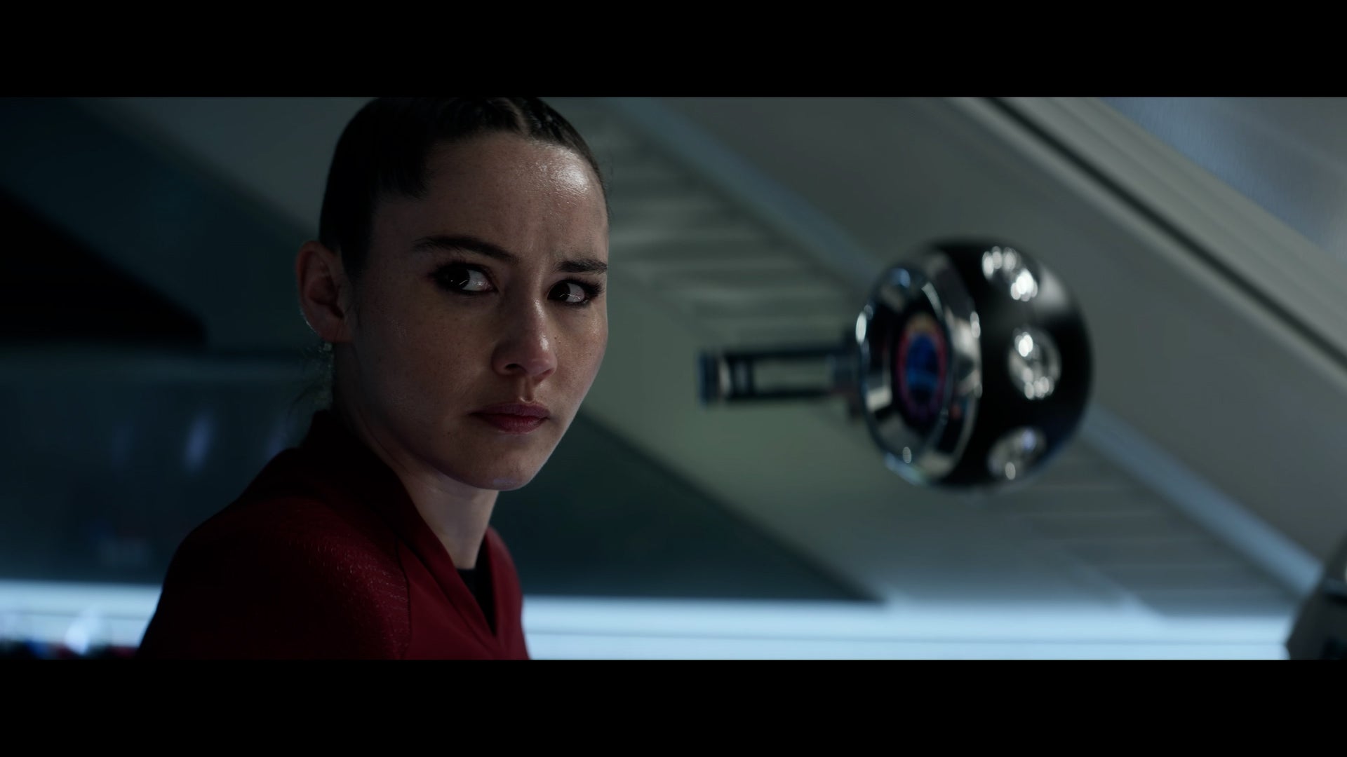 La'An looking to the left of her with concern, Star Trek: Strange New Worlds 