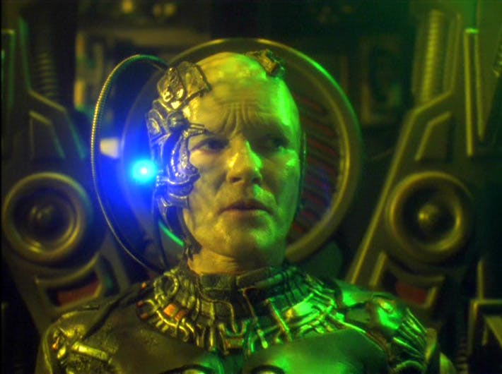 Janeway poses as a Borg in 'Unimatrix Zero'