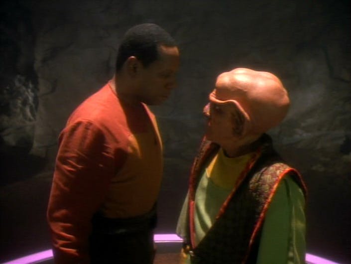 While held captive on a M-class planet, Sisko and Quark quarrel in 'The Jem'Hadar'