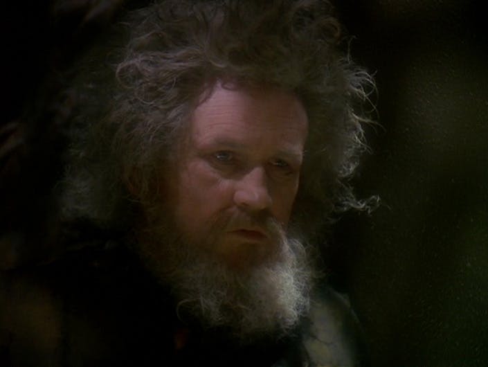 Miles O'Brien endures longterm solitary imprisonment resulting in wild hair and wild beard to mark the passage of time in 'Hard Time'