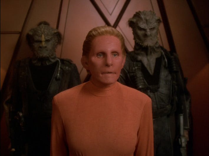 The Female Changeling flanked by two Jem'Hadar guards in 'Treachery, Faith and the Great River'