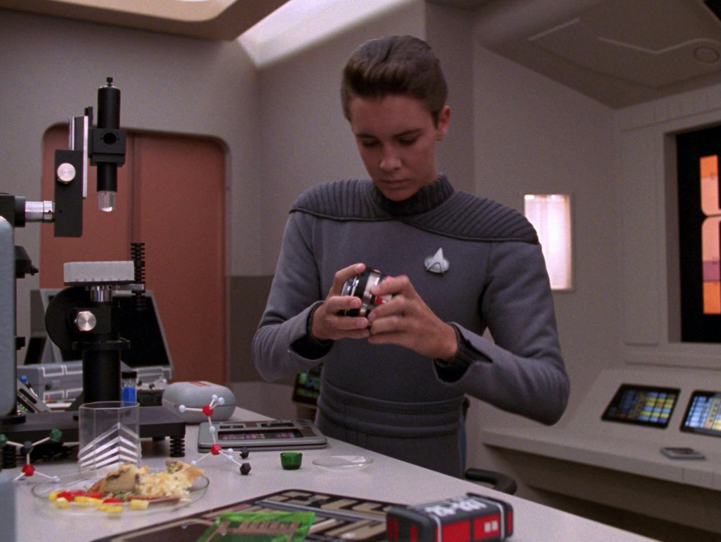 Wesley Crusher conducts an experiment involving nanites in the lab in 'Evolution'