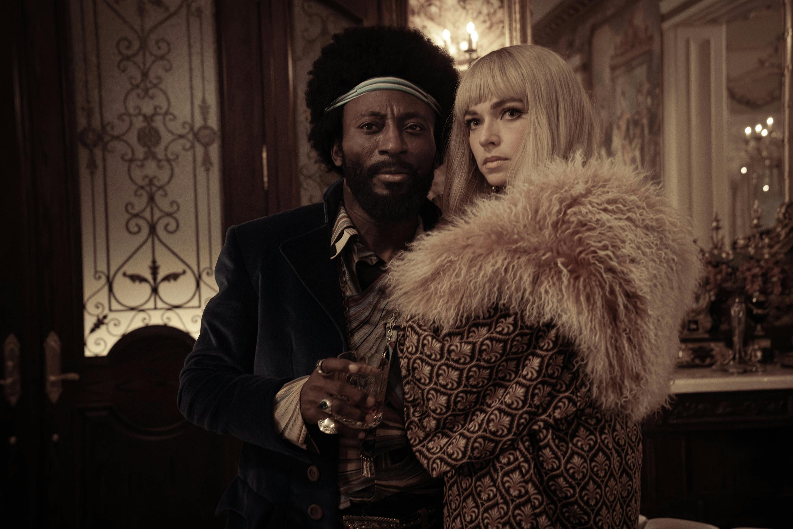 A holodeck simulation of Babs and Chapel's alter egos in 'A Space Adventure Hour'